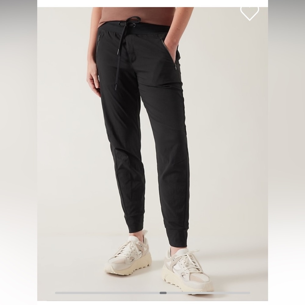 Athleta Trekkie North Joggers - NWT